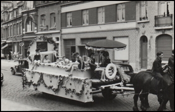 Cavalcade_1955_001.jpg