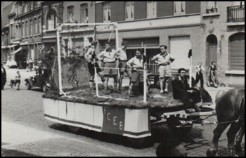 Cavalcade_1955_004.jpg