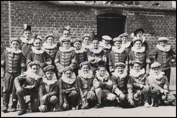 Cavalcade_1957_001.jpg