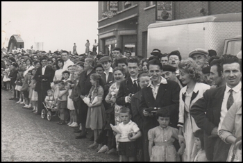 Cavalcade_1957_004.jpg