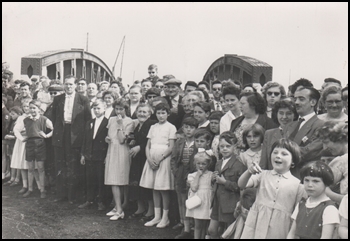 Cavalcade_1957_005.jpg