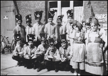 Cavalcade_1959_001.jpg