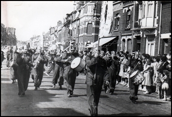 Cavalcade_1960_004.jpg