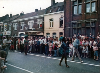 1985-13.jpg