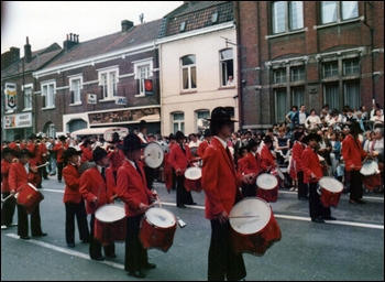 1985-22.jpg