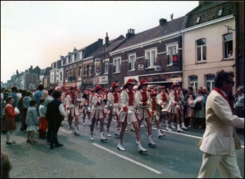 1985-9.jpg