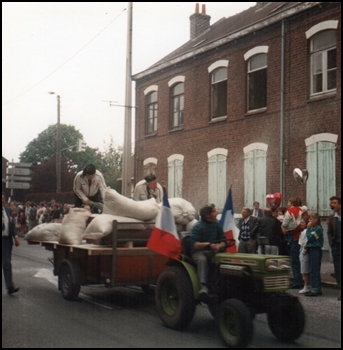 Cavalcade_1987_001.jpg