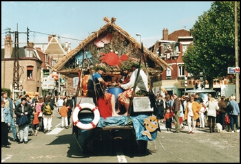 Cavalcade_2000_005.jpg