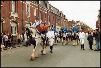 Cavalcade_2000_006.jpg