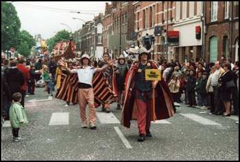 Cavalcade_2002_004.jpg